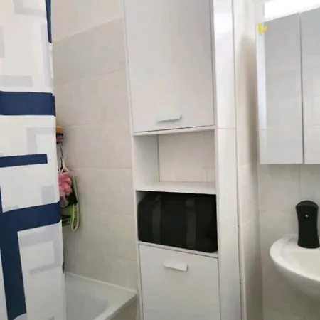 홈스테이 Comfortable In A Quiet Apartment, Exclusively For Women *