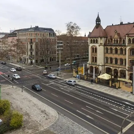 Comfortable In A Quiet Apartment, Exclusively For Women Habitación en casa particular