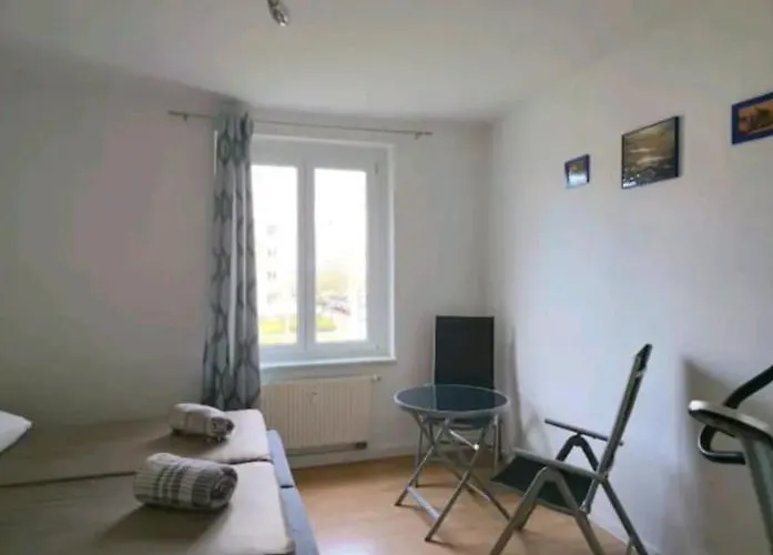 Comfortable In A Quiet Apartment, Exclusively For Women Homestay Dresden